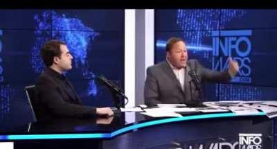 Alex Jones: The USA Republican Party are Trotskyists?! 😨