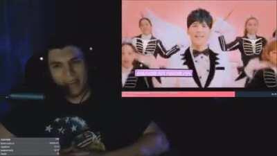 nooo el chino de bts dice la n word