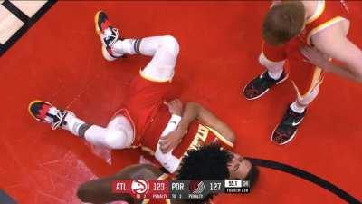 [Highlight] Trae Young hits the floor hard after the Nurkic foul