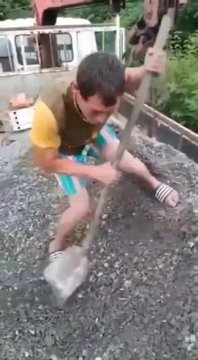 Вовчик заработался