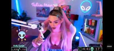 This slut know how big her tits are ( dm to rp)