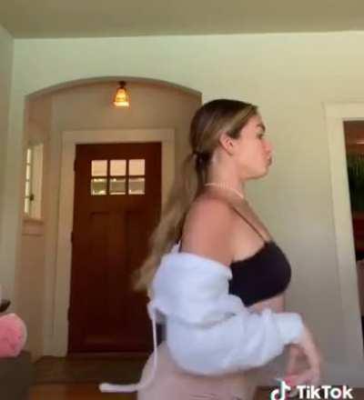 Recent Tiktok Ass Shake
