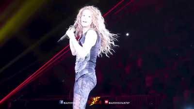 EnJOY tHiS --> HUMaN GODdeS ! #SHAKIRA ✓ #Numero3