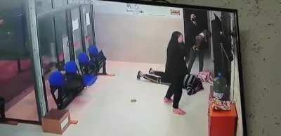 Doctor saves a child's life in front of his parents