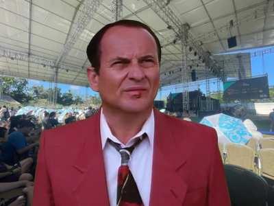 I PAID $888 + Tax for this D: