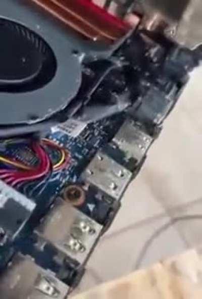 Вечер шуток про баги объявляю открытым.