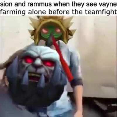 Imagine playing tanks vs Vayne