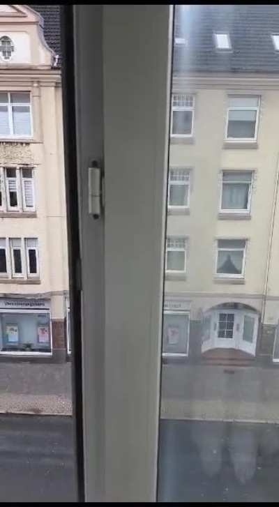 Şurada Yüzmek İçin Nelerimi Vermezdim