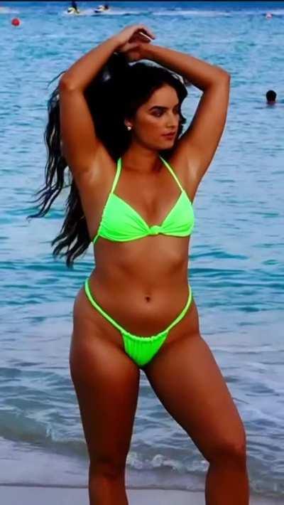 Would you want to pound this sexy?