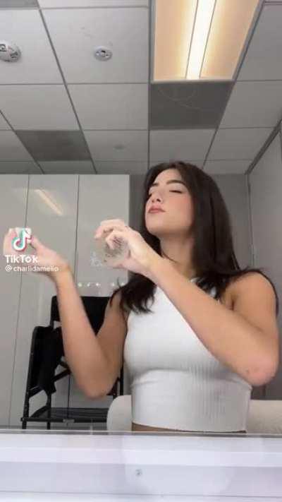 she's so perfect 😮‍💨