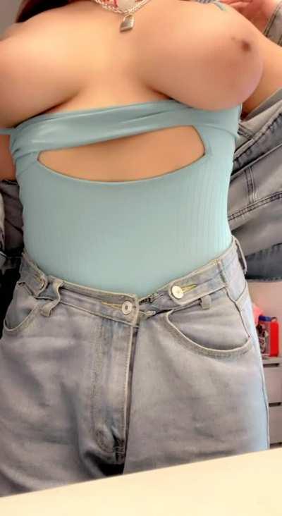 U like my boobies on my small frame? 😩 f19