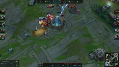 Long Distance Fizz ult snipe, don't mind the audio.