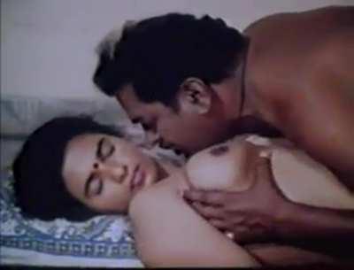 anybody know her name ?