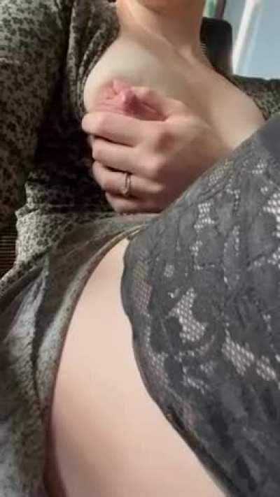 Thigh highs always do it for me 🥵