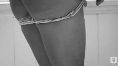 Sarah Summers Showing Off Her Amazing All Natural Body