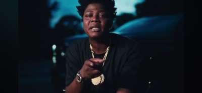 “Caught em slipping wit his 🙎🏾‍♀️ and let my drac 💥💥perform”