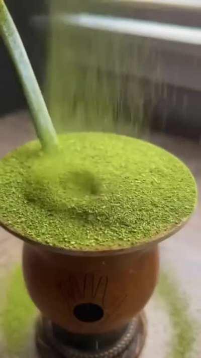 brazucas hdps, tan dificil es tomar el mate como personas normales? que es esta mierda?