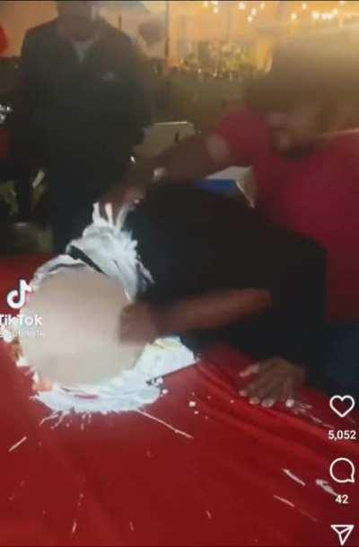 Только раз в году