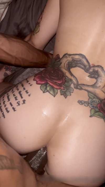 her backdoor is so tight 🥵