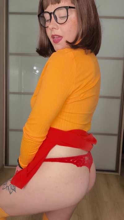 Velma’s always been the hottest, come argue with these hips.