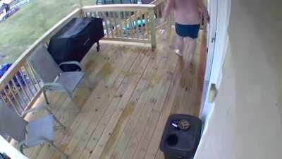 WCGW trying to help your poor sister in danger?!