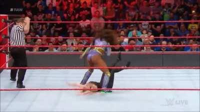 Goddess Alexa Bliss is knocked out by Naomi`s Ass