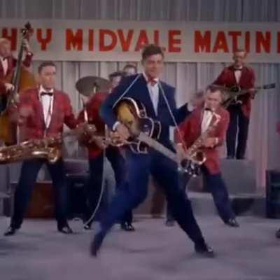 Jerry Lewis in Rock-a-bye baby, 1958