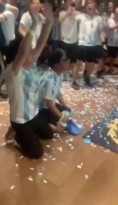 Hinchada de Argentina en Hangzhou, China después de ganar la Copa América