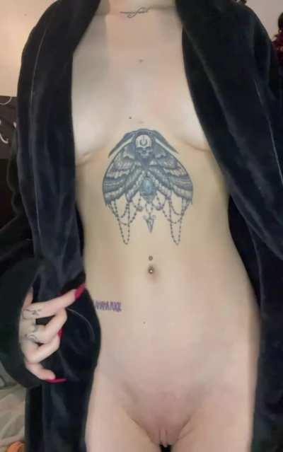 I hope you like my petite body