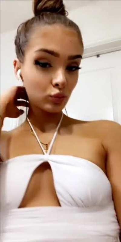 She just keeps getting better and better 😍