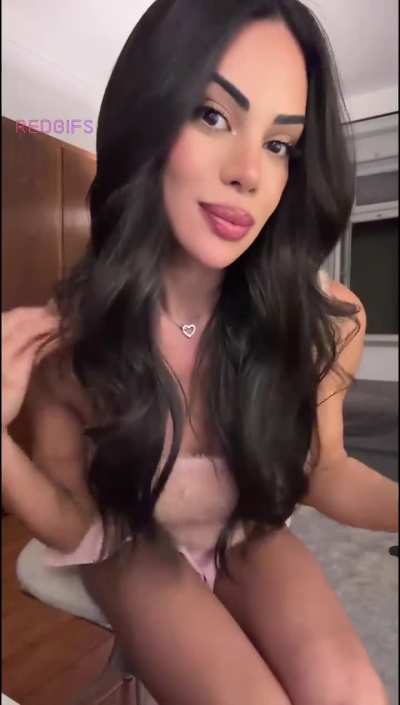 Does a big cock Femboy interest you? 🤭