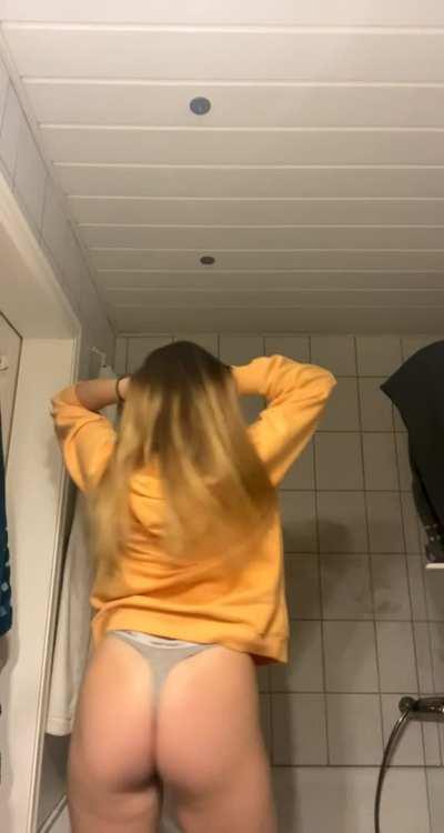 Would make my day if at least one person loves my big booty