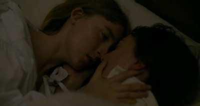 KATE WINSLET AND SAORSIE RONAN from AMMONITE (2020)