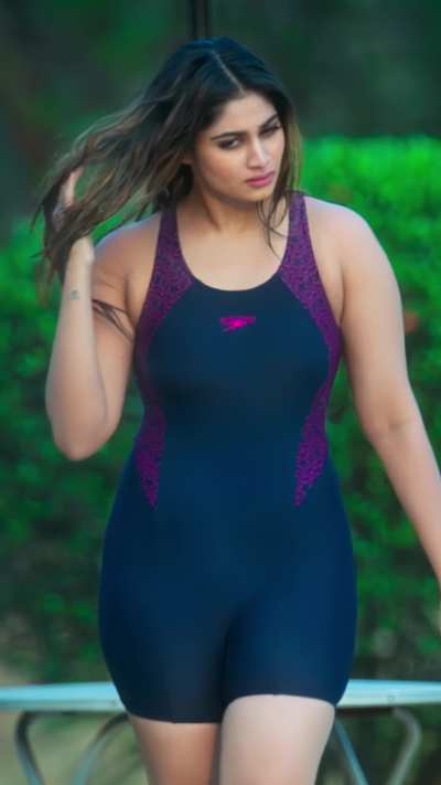 Shivani Sexy Swimsuit Tease