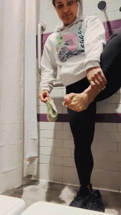 God the smell after the gym