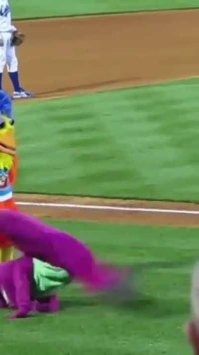 Ta porra o Barney ta on 🔥🔥🔥