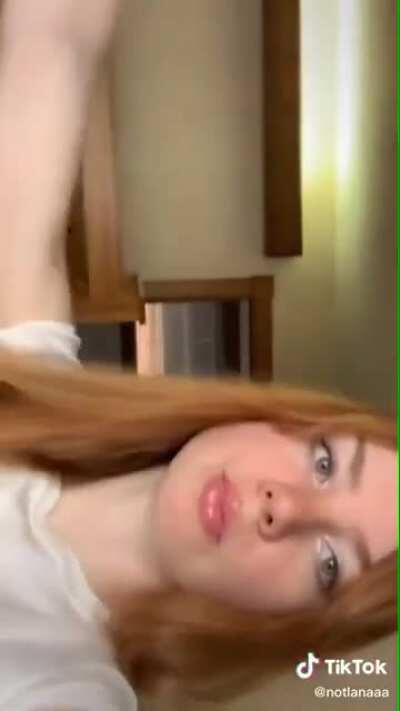 Idk why theres no sound but damn