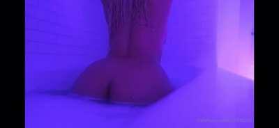 Damn she getting close