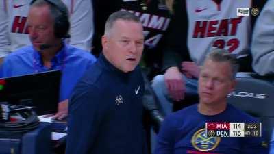 [Highlight] KCP is called for a flagrant 1 foul on this 3-point foul on Herro while the Nuggets commentators argue for a travel