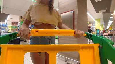 Who says grocery shopping cant have a little extra excitement ?