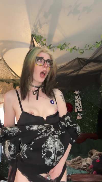 I love my nipple piercings! Glad they can get some love here