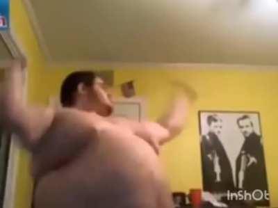 از یکی از میمر ها برداشتم آهنگ فاطی رو گذاشتم روش😹🙌#صداقت