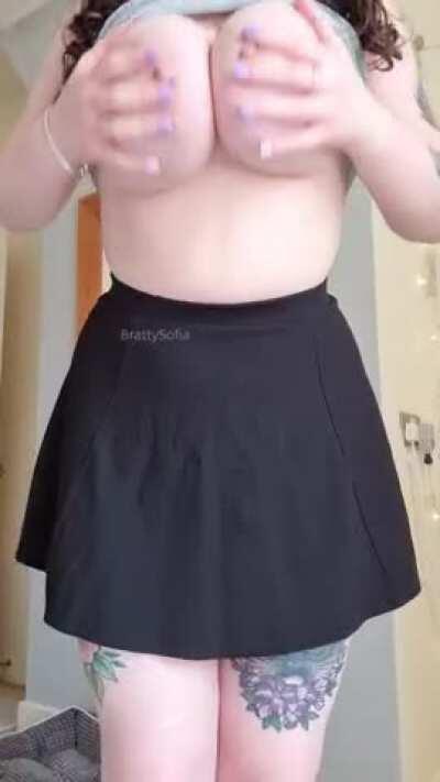 Would you fuck a big titty Irish girl?