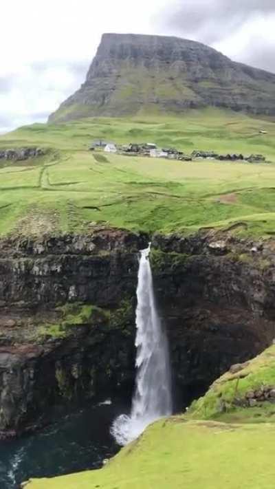 🔥 Múlafossur Waterfall, Faroe Islands