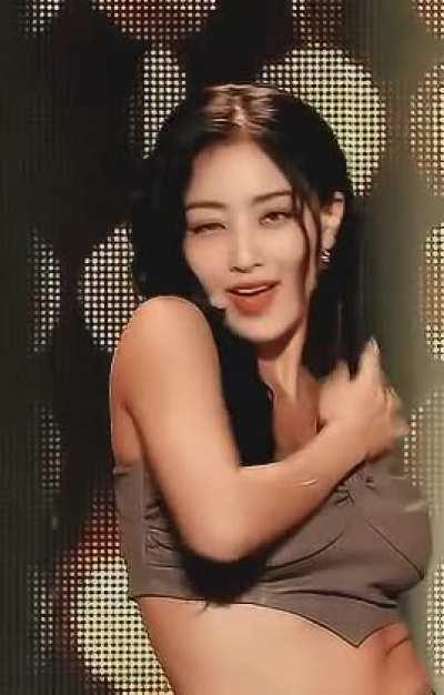 Jihyo is so hot and sexy. She deserves to be fucked rough and hard. ❤‍🔥I would love to suck her big beautiful boobs🤤