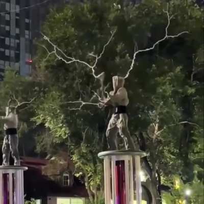 Tesla Coils electric dance performance at Shandong, China