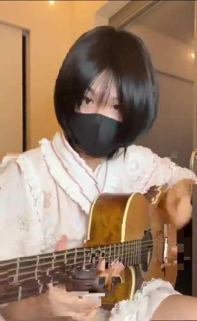 Mission Impossible : use the whole damn guitar 