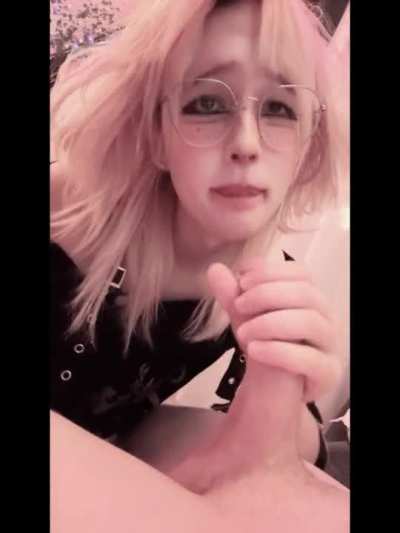 failed as a boy but happy serving men 🥰