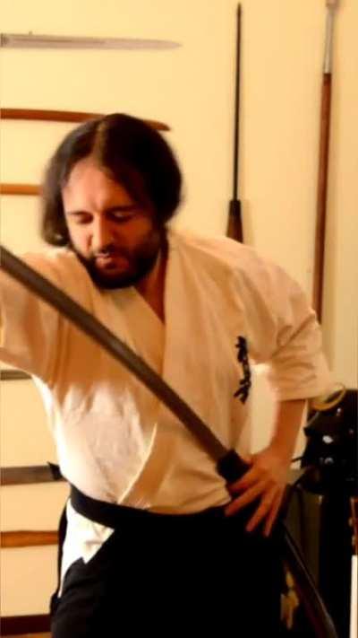 HMB while I show you how to unsheathed a Nodachi