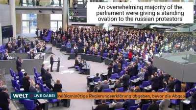 German parliament gives standing ovation to Russian protesters - please share with Russians, they deserve to know the world sees their bravery